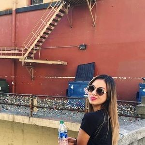 Meet your Posher, Katia